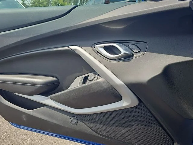Used 2019 Blue Chevrolet 1LT image 25