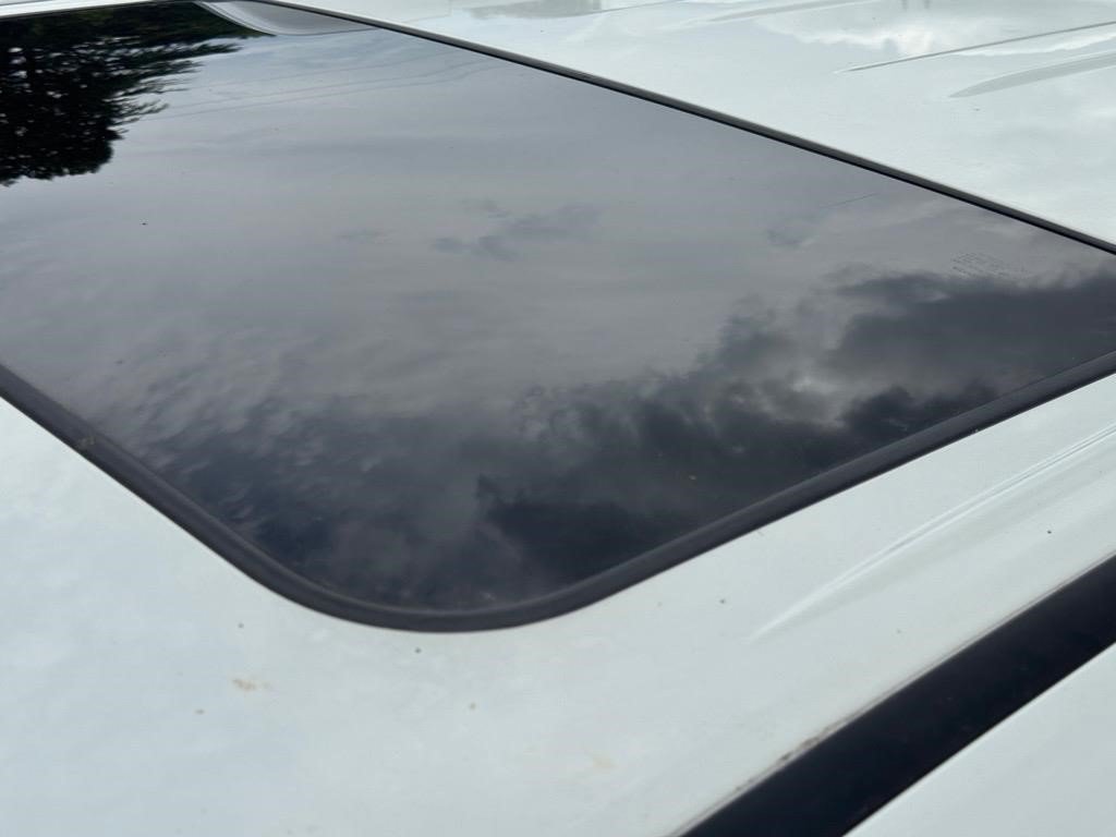 Used 2022 Blizzard Pearl Toyota Limited image 15