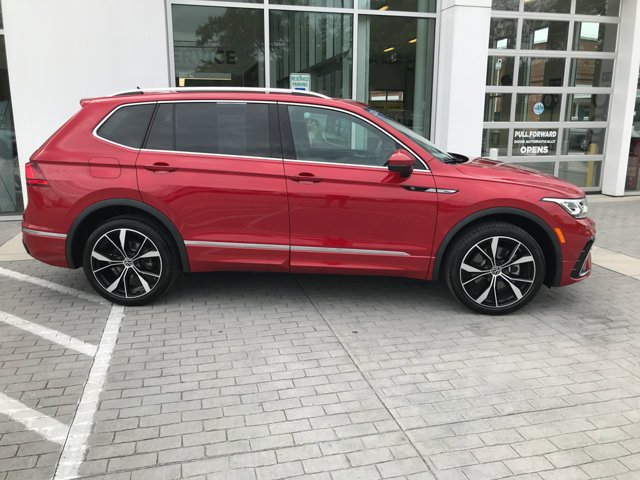 Certified Used 2024 Kings Red Metallic Volkswagen SEL R-Line image 9