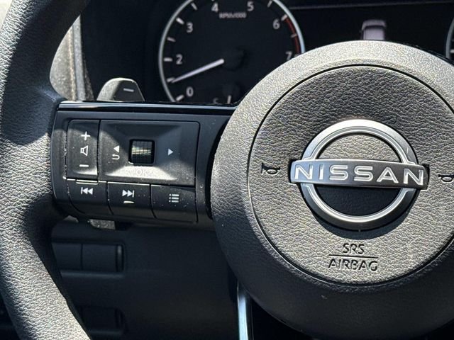 Used 2022 Blue Nissan SV image 21
