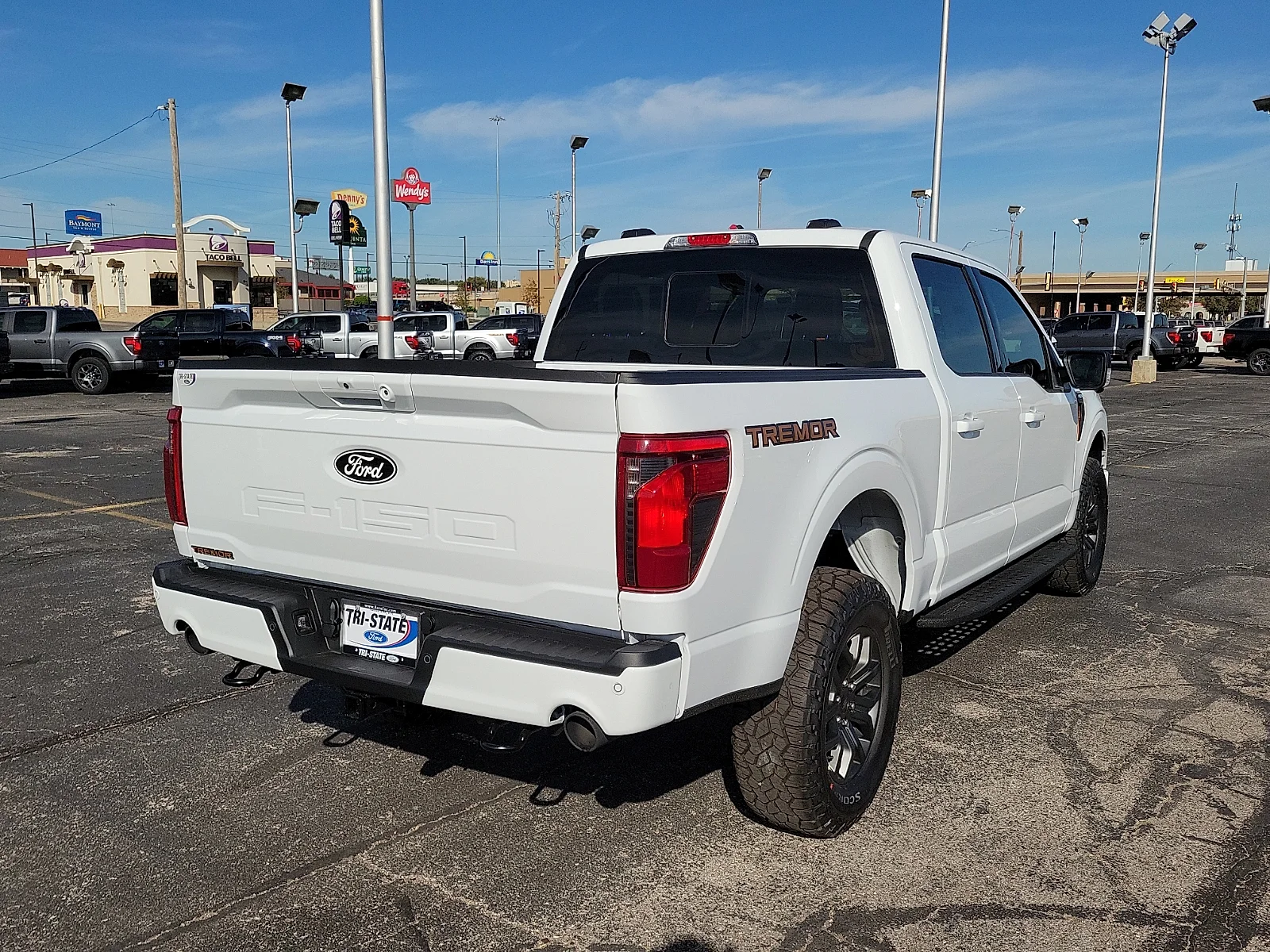 New 2026 Oxford White Ford Tremor&reg; image 4
