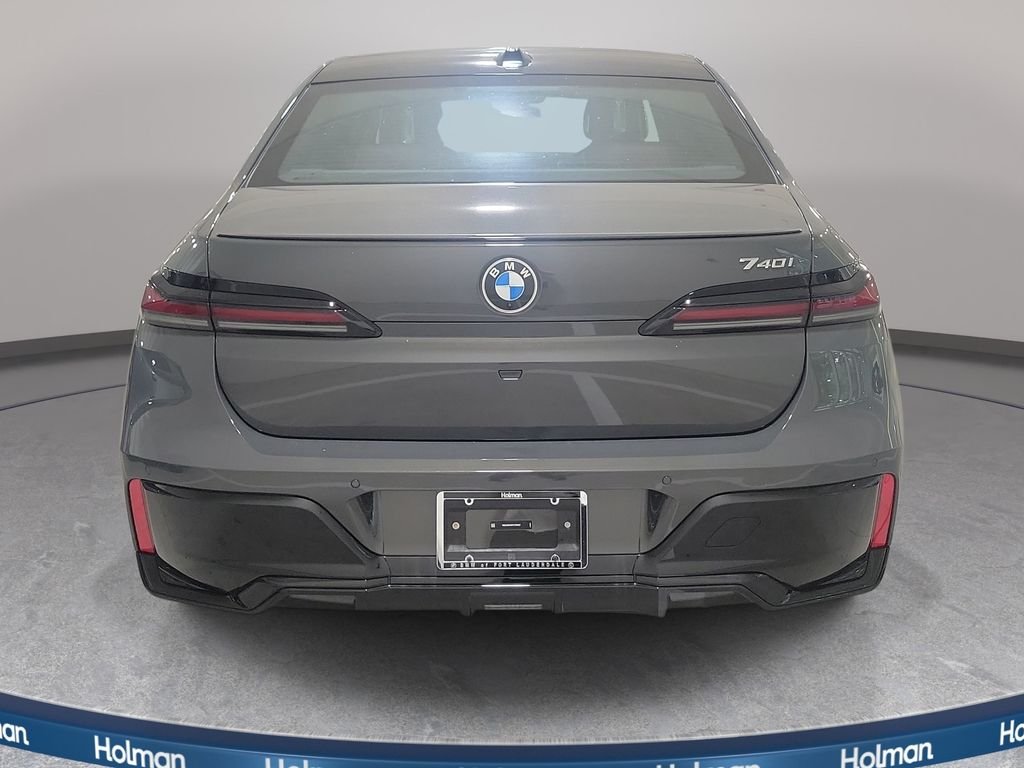 New 2026 Dravit Grey Metallic BMW 740i image 6