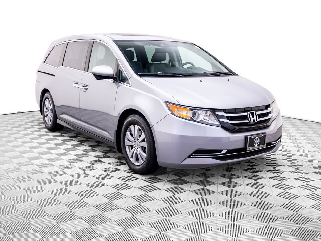 Certified Used 2016 Lunar Silver Metallic Honda EX-L image 9