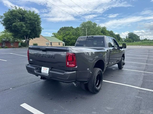 New 2026 Granite Crystal Metallic Clear-Coat Exterior Paint RAM Big Horn image 7
