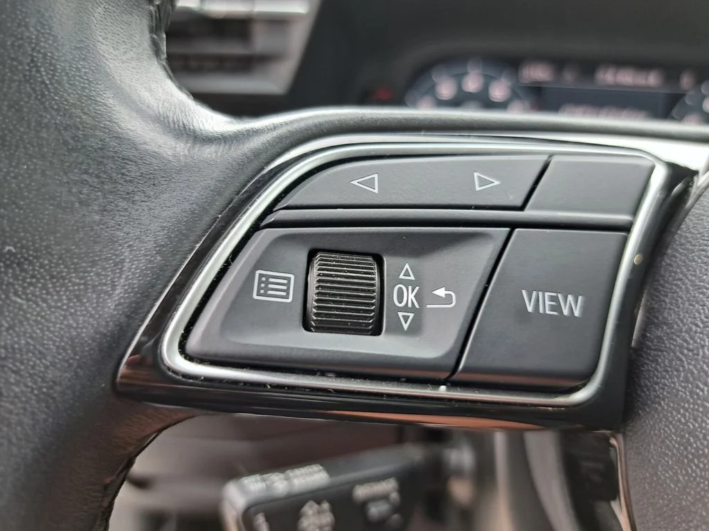 Used 2024 White Audi  image 17