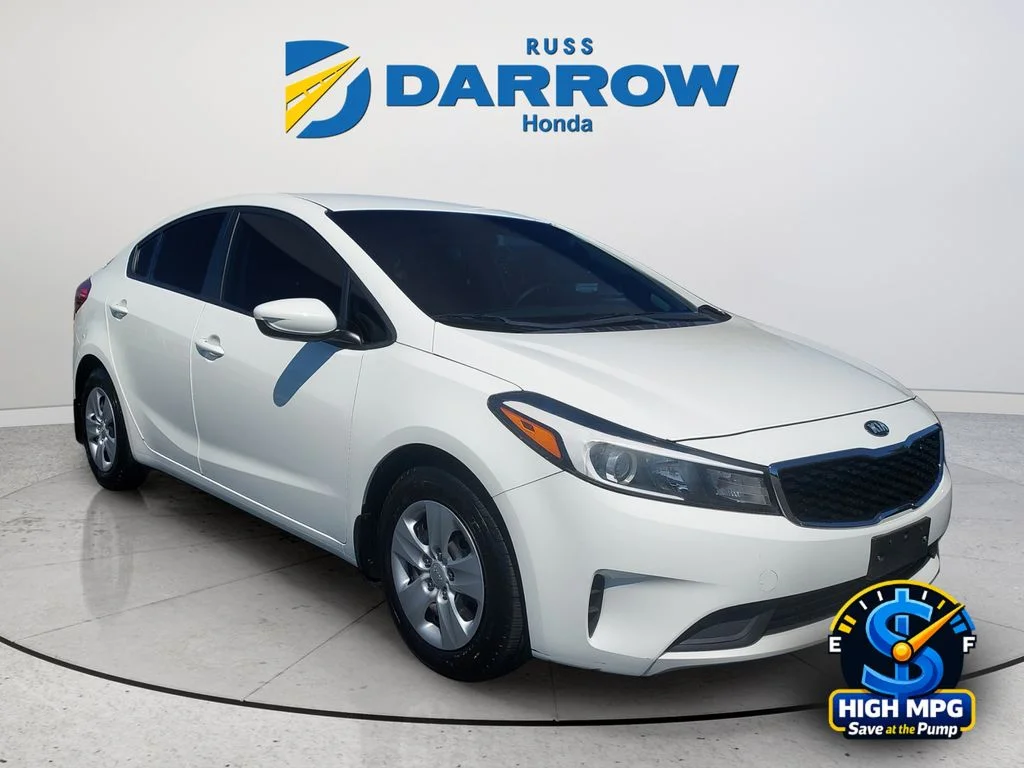 Used 2017 White Kia LX image 7