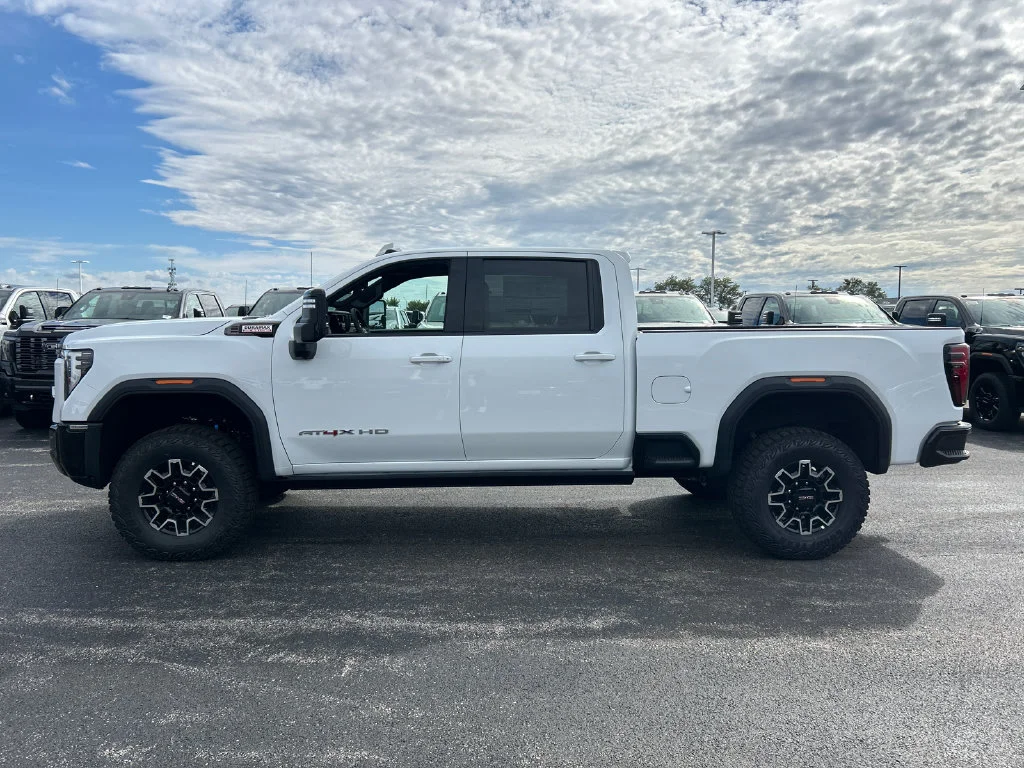 2026 GMC Sierra 2500HD AT4X - Photo 7