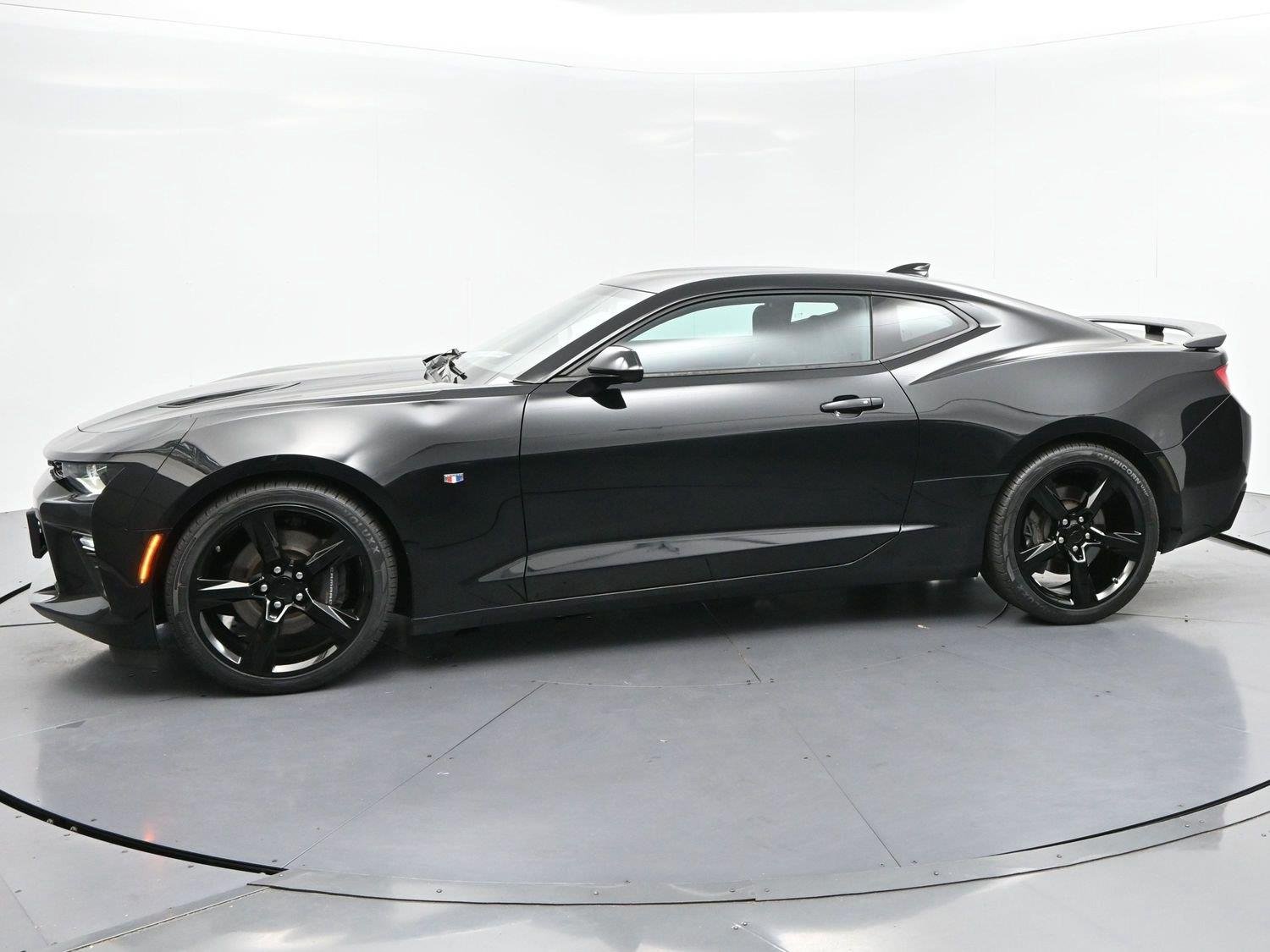 Used 2018 Black Chevrolet 2SS image 4