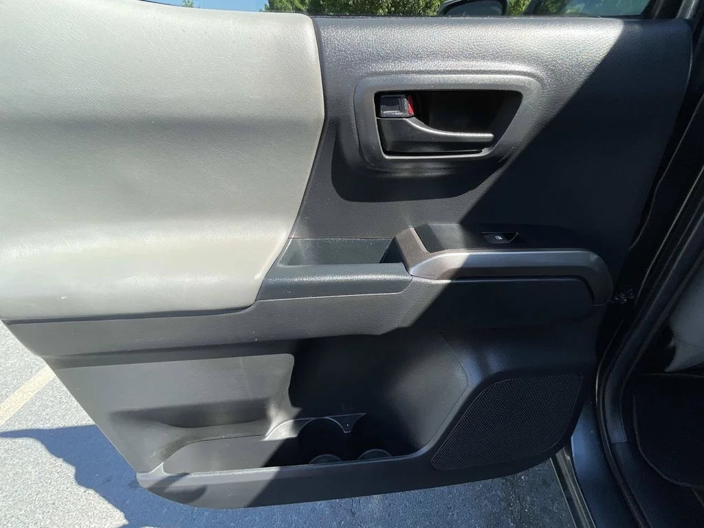 Used 2022 Gray Toyota SR5 image 12