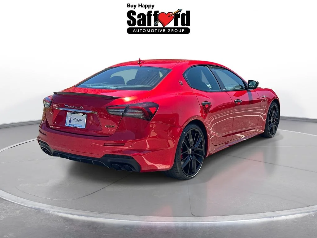 Used 2022 Rosso Tributo (Red) Maserati Trofeo image 9