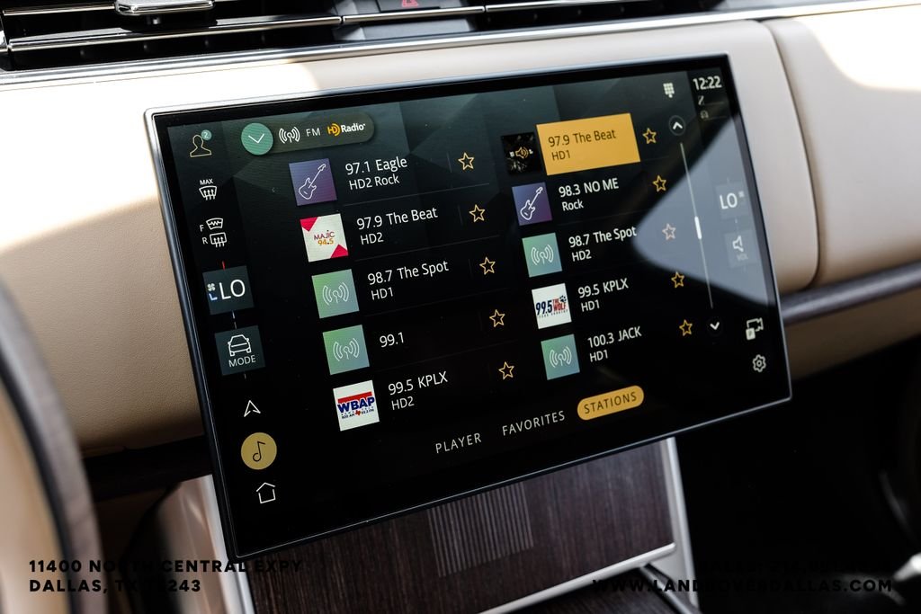 Used 2024 Black Land Rover Autobiography image 31