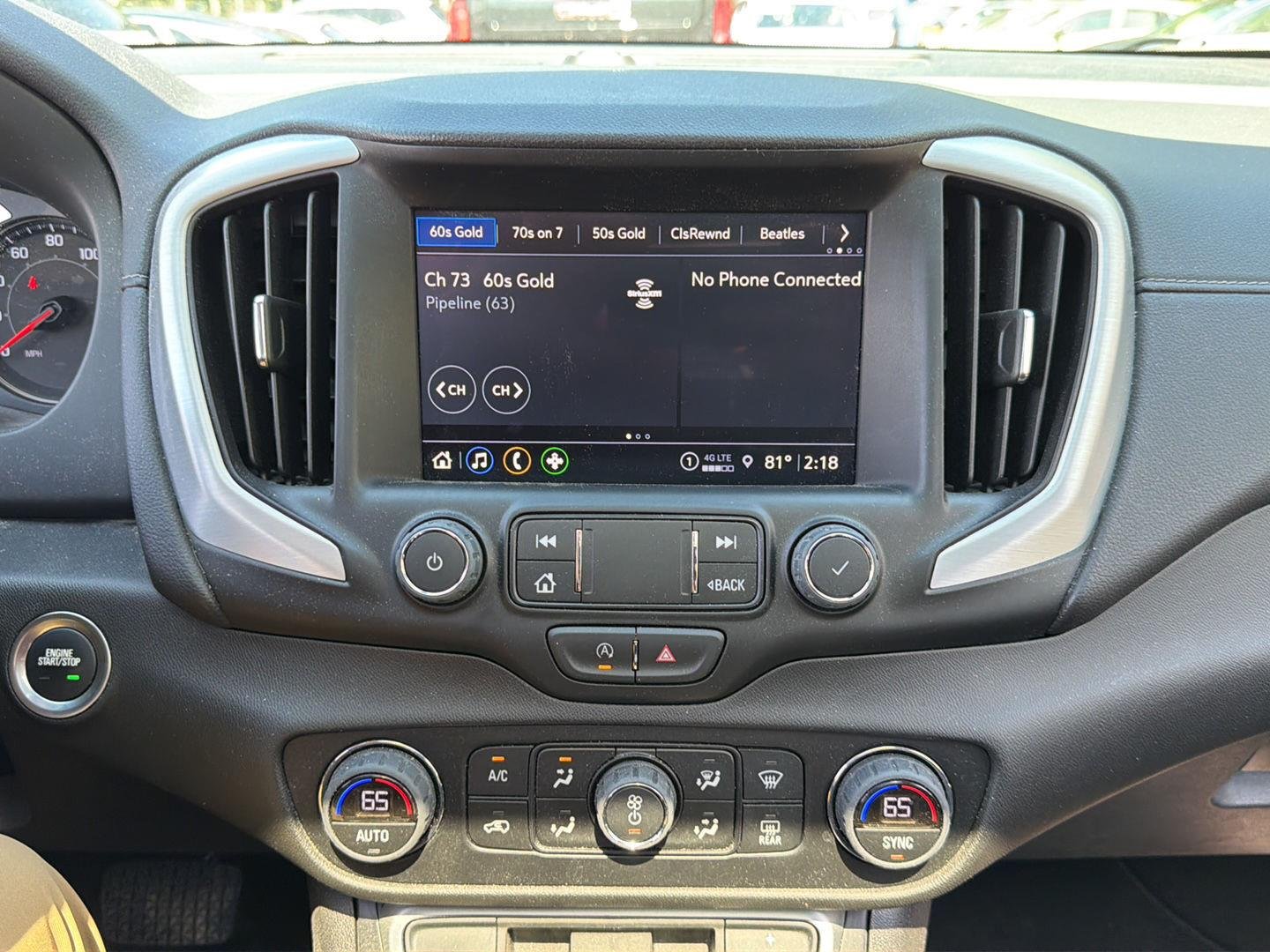 Used 2023 Marine Metallic GMC SLT image 17