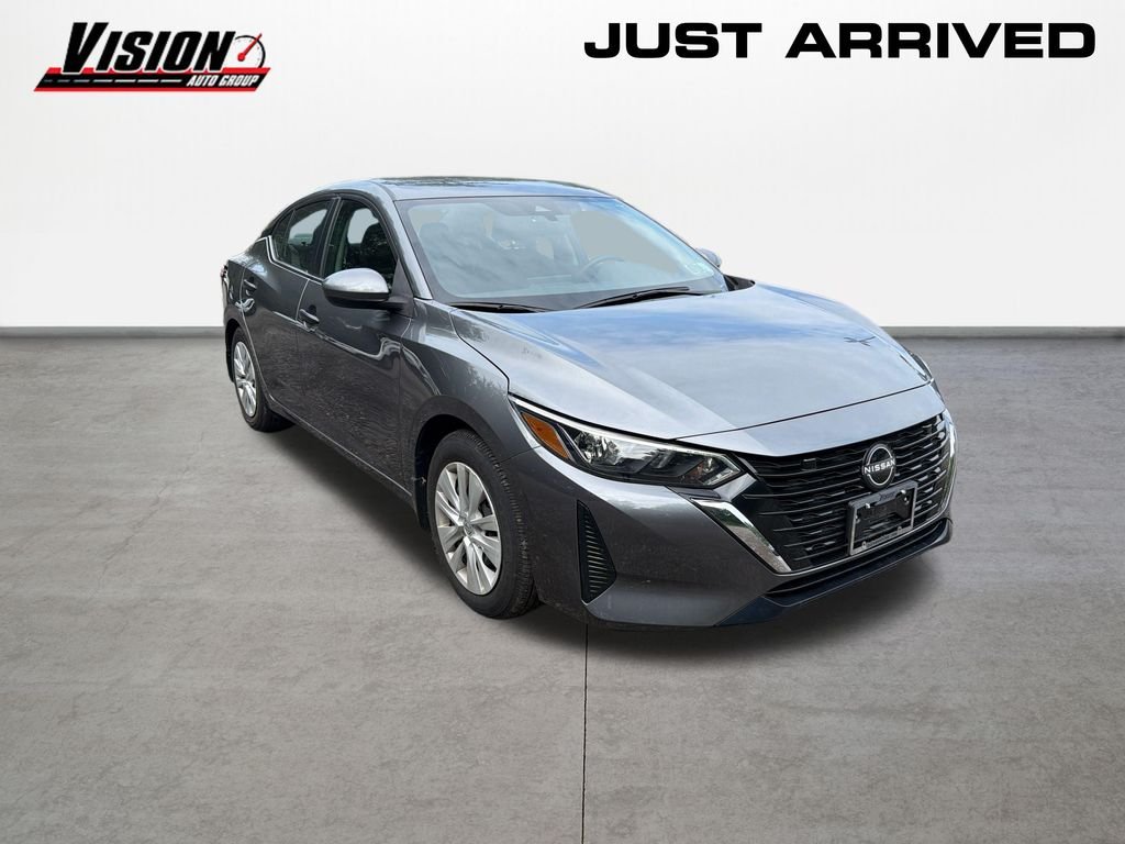 Used 2025 Gray Nissan S image 3