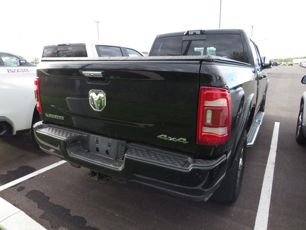 Used 2022 Diamond Black Ram Laramie image 10
