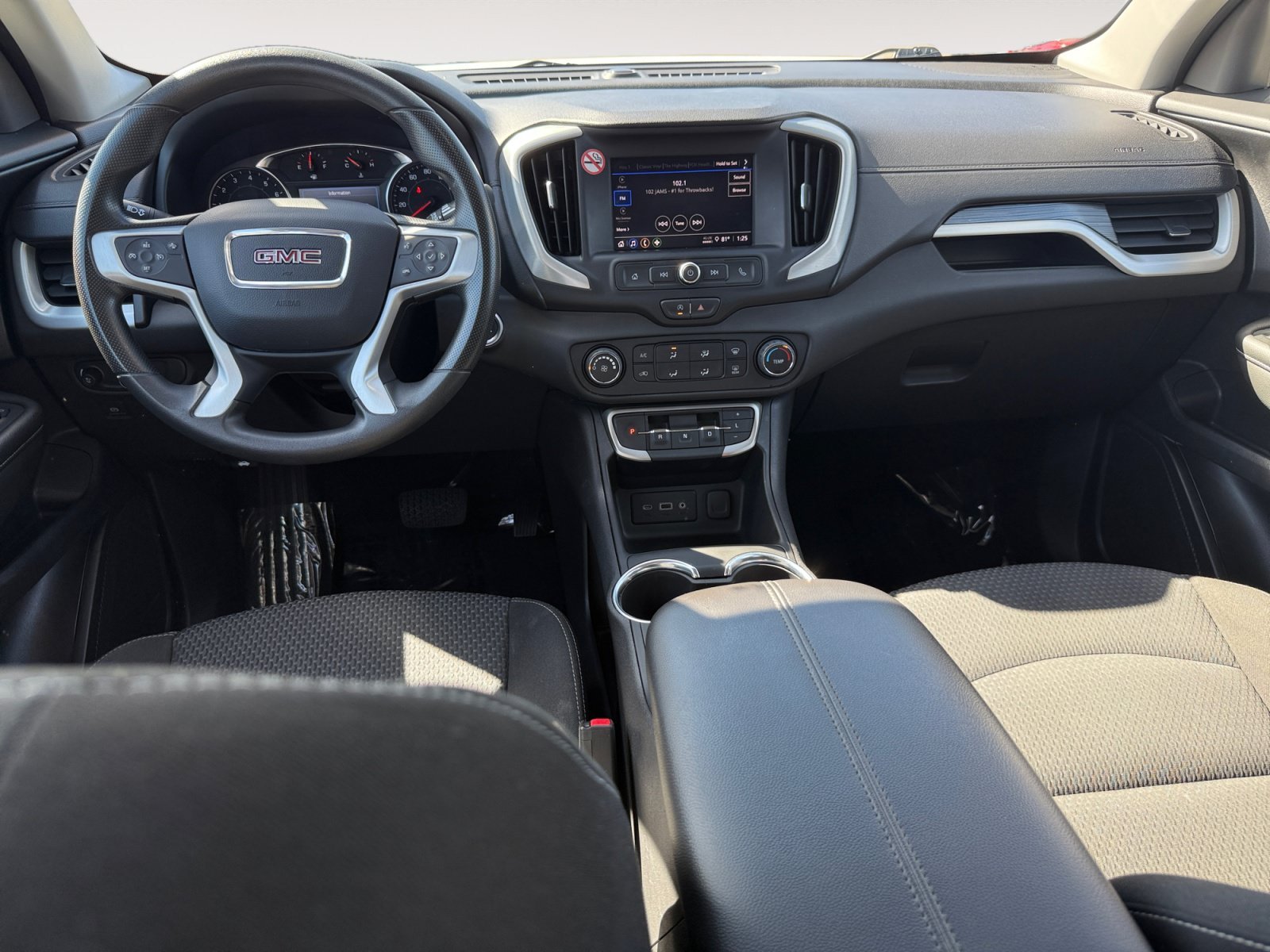 Used 2024 Summit White GMC SLE image 15