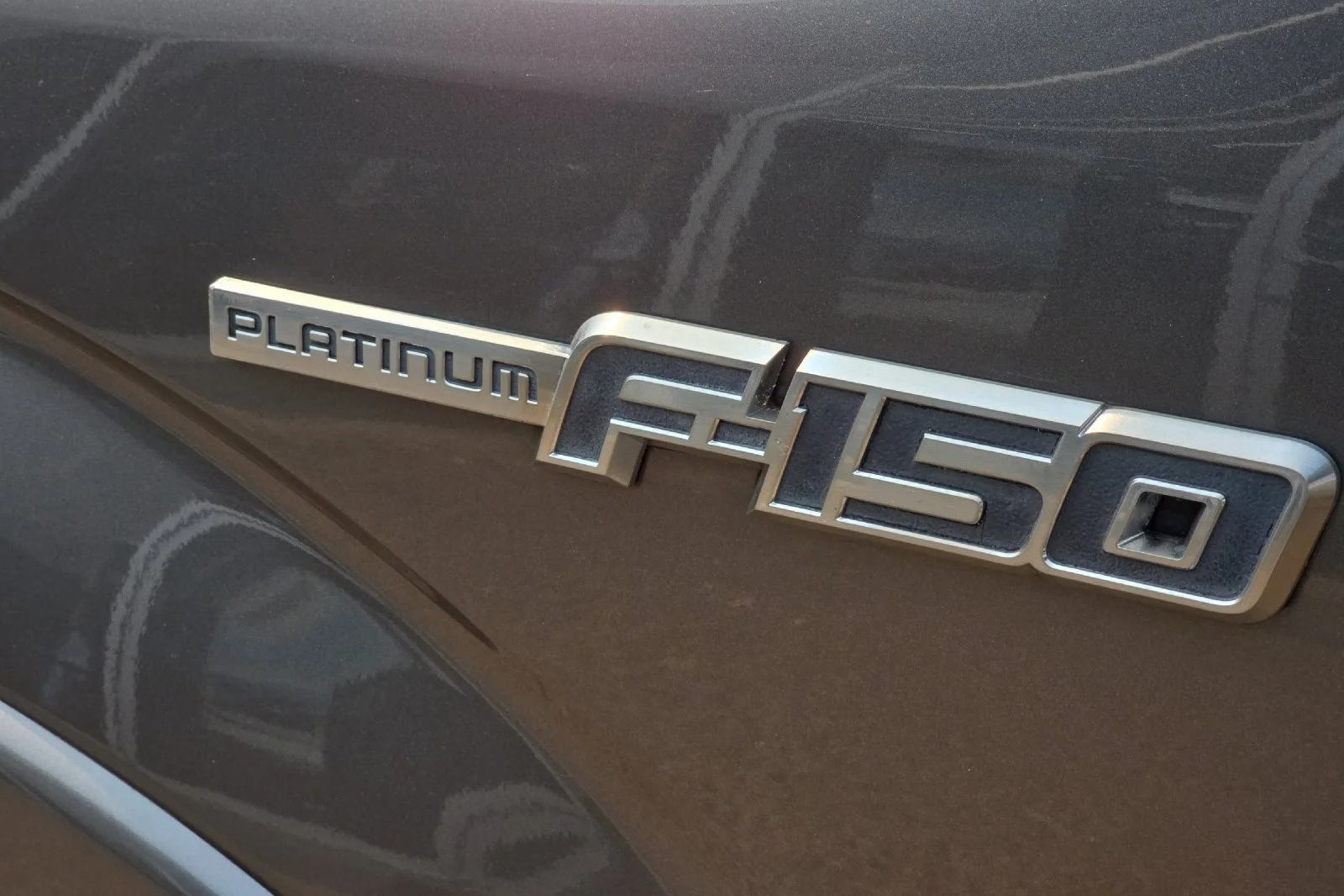Used 2011  Ford  image 23