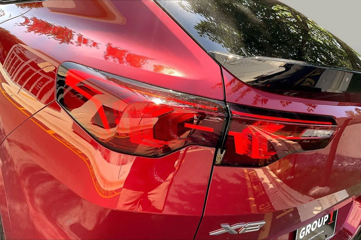 Used 2026 Vegas Red Metallic BMW xDrive28i image 29