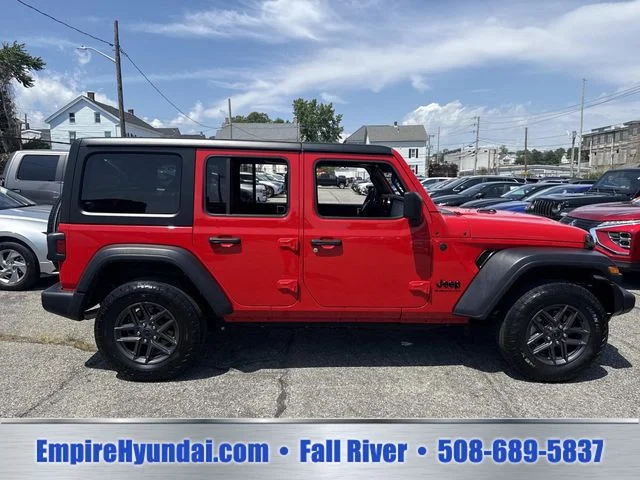 Used 2024 Red Jeep Sport S image 3
