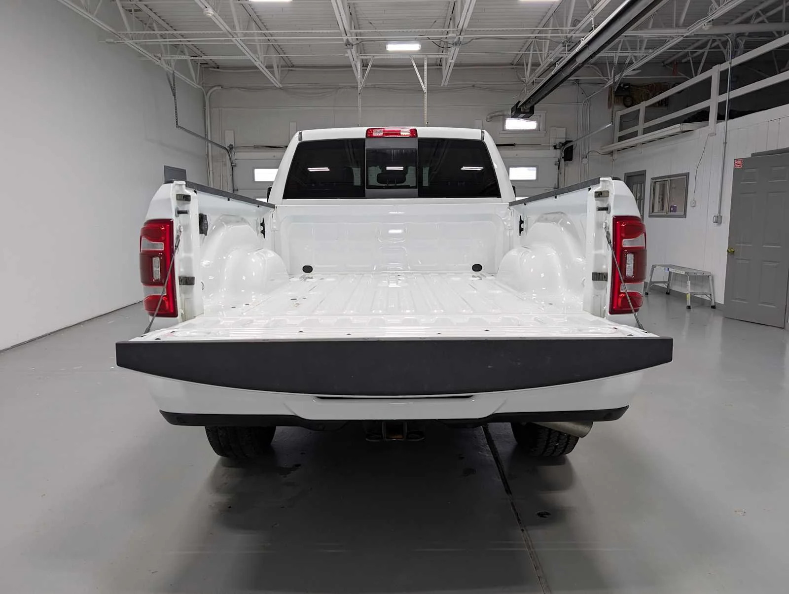 Used 2024 Bright White Clearcoat Ram Laramie image 40