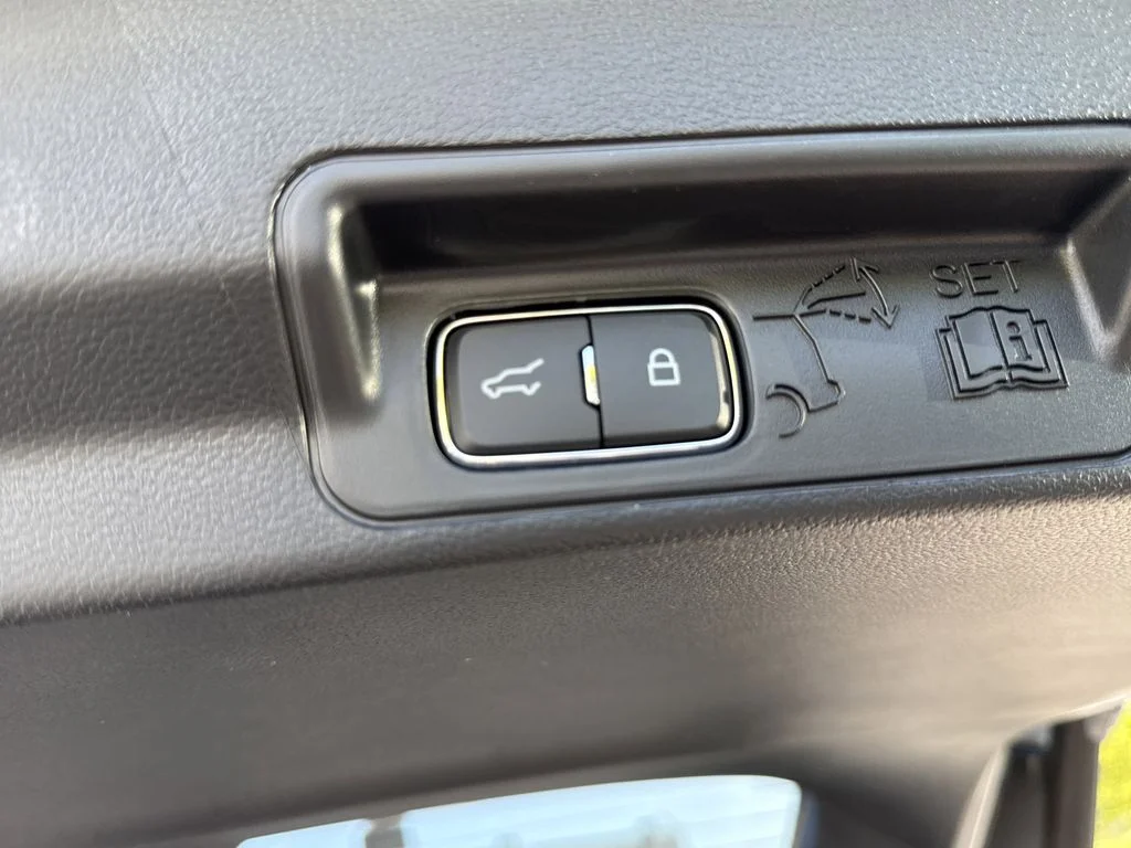New 2026 White Ford Tremor image 33