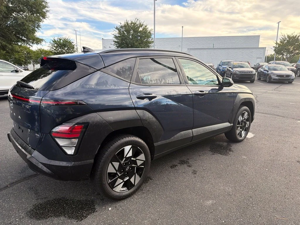 Used 2024 Blue Hyundai SEL image 11