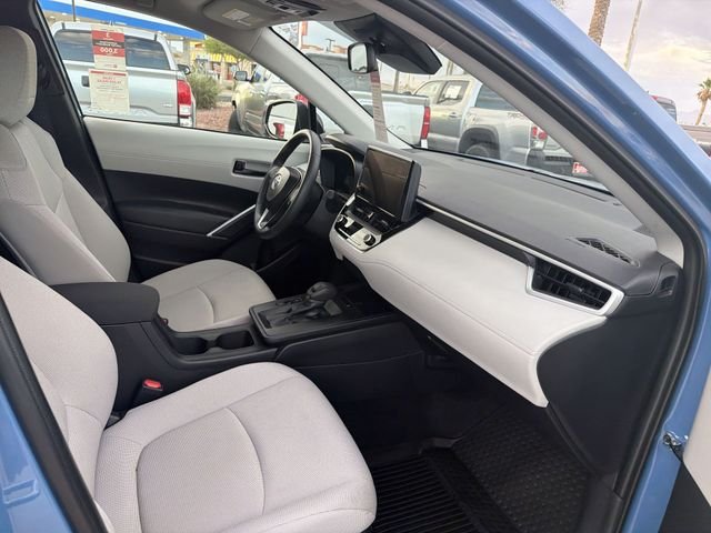 2026 Toyota Corolla Cross LE - Photo 27