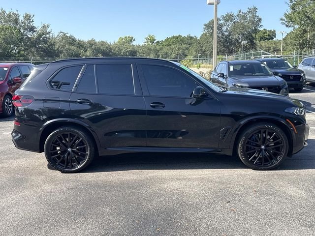 Used 2024 Black Sapphire Metallic BMW xDrive40i image 3