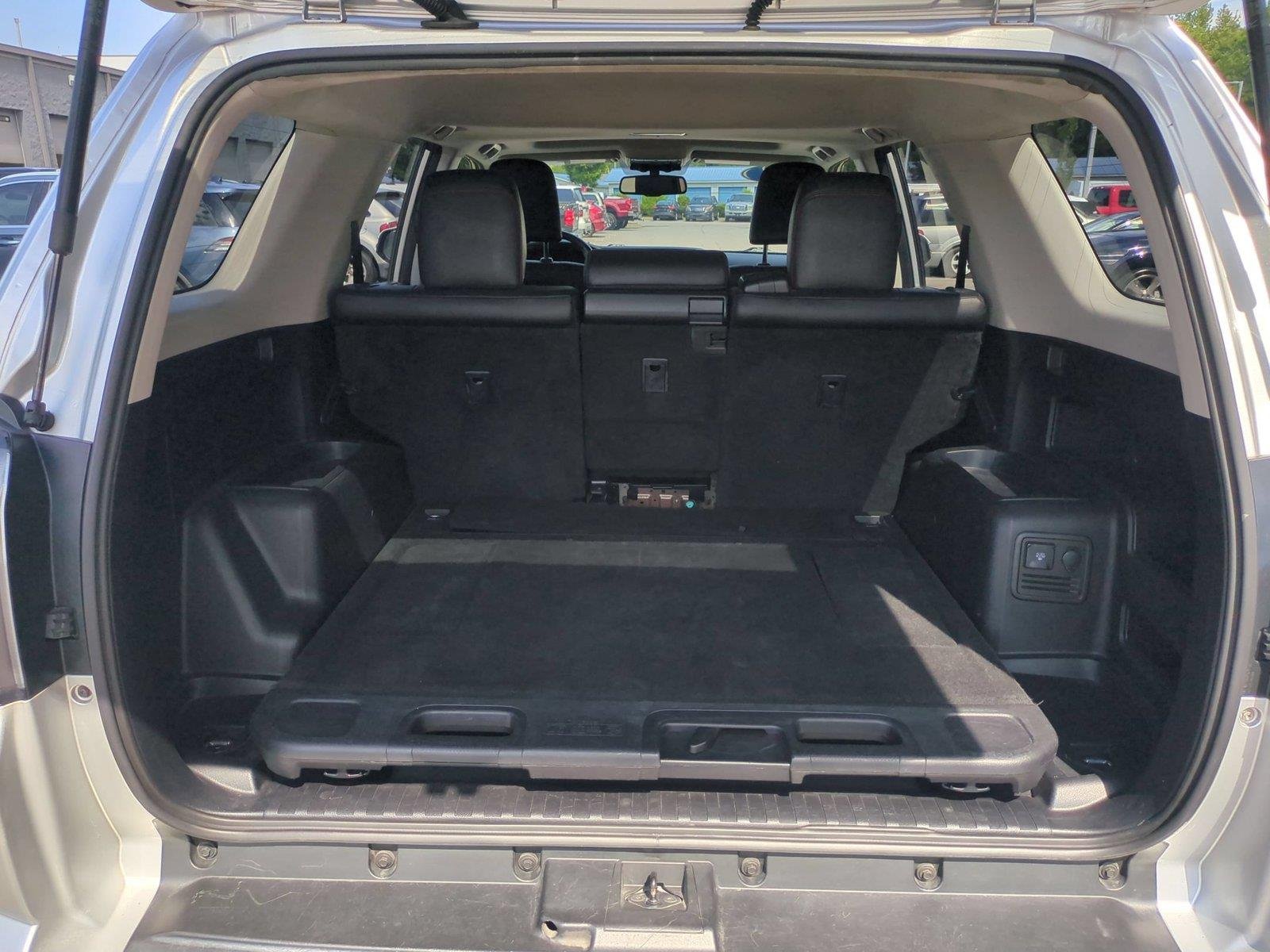 Used 2018 Classic Silver Metallic Toyota TRD Off-Road Premium image 34