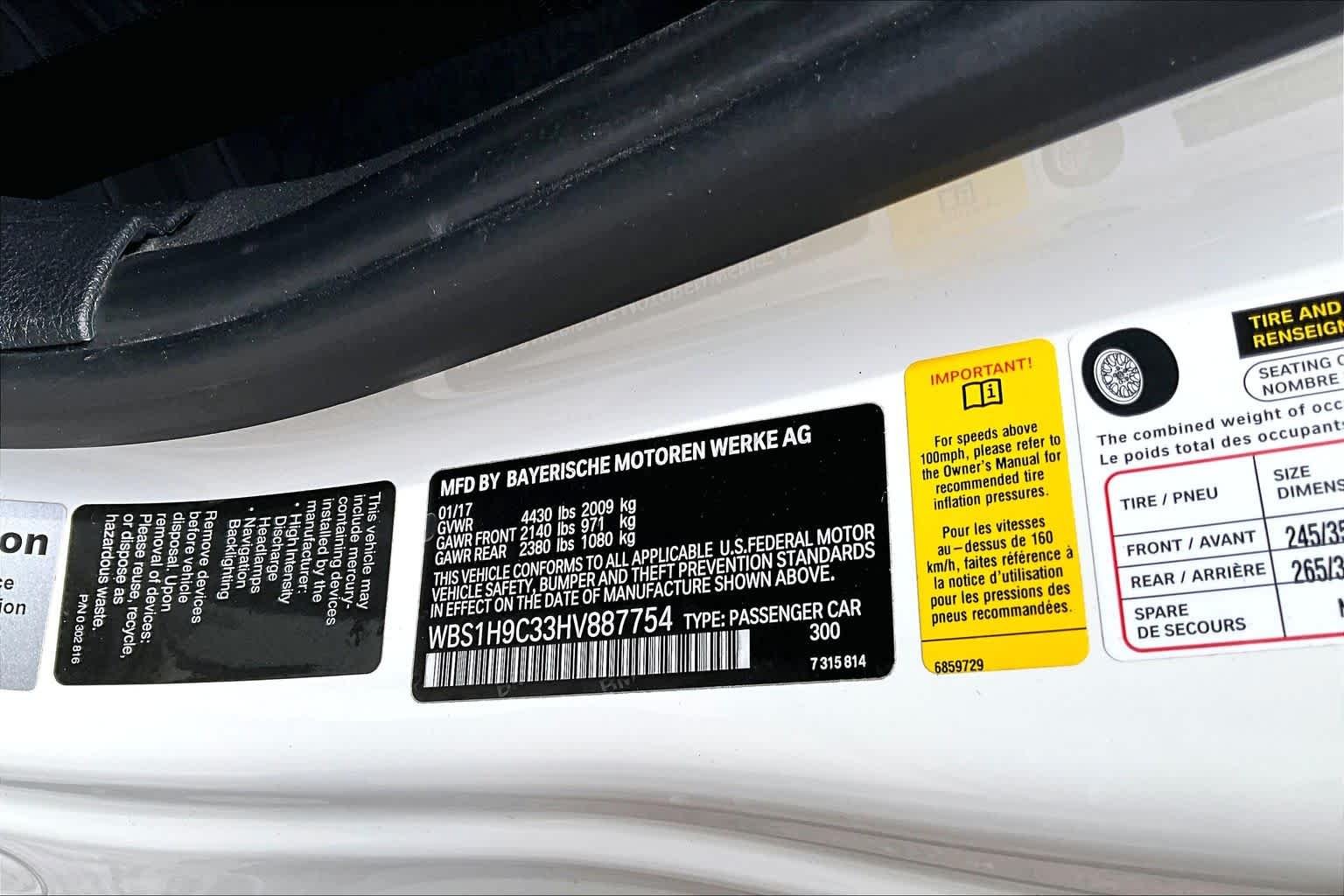 Used 2017 Alpine White BMW  image 31