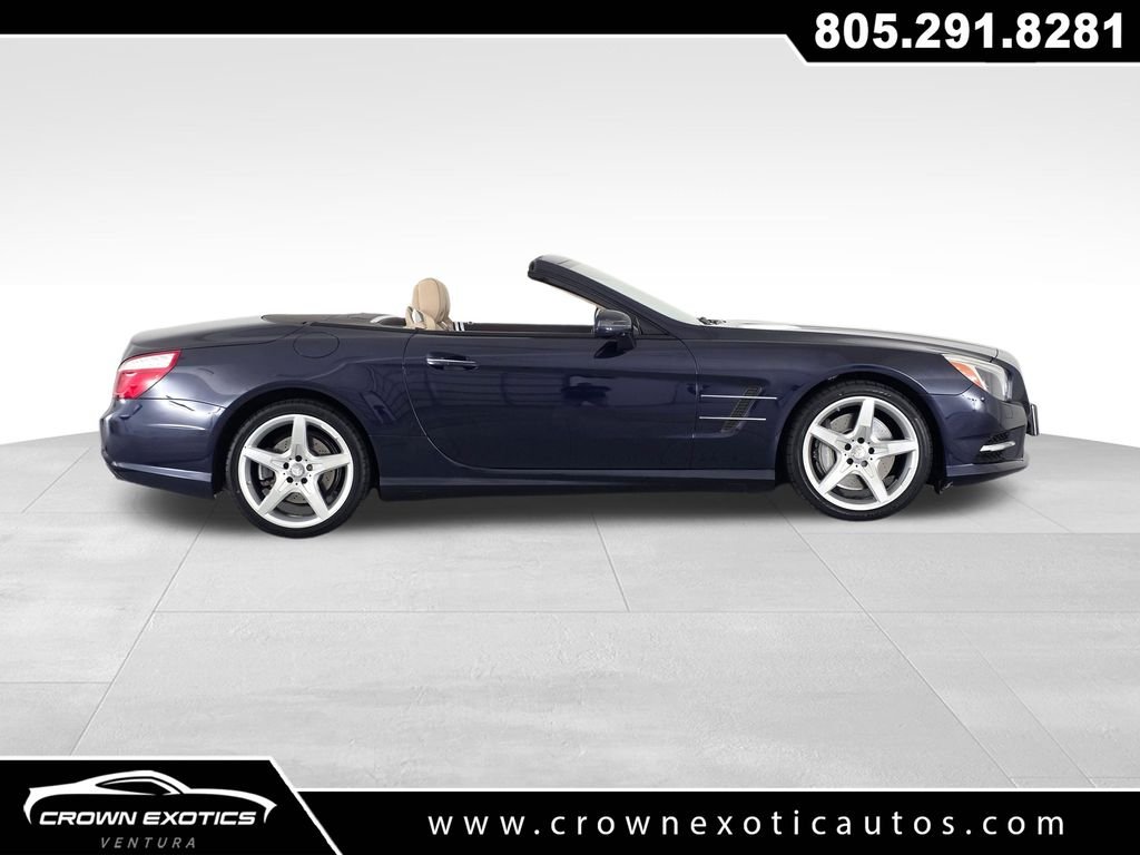 Used 2014  Mercedes-Benz SL 550 image 8