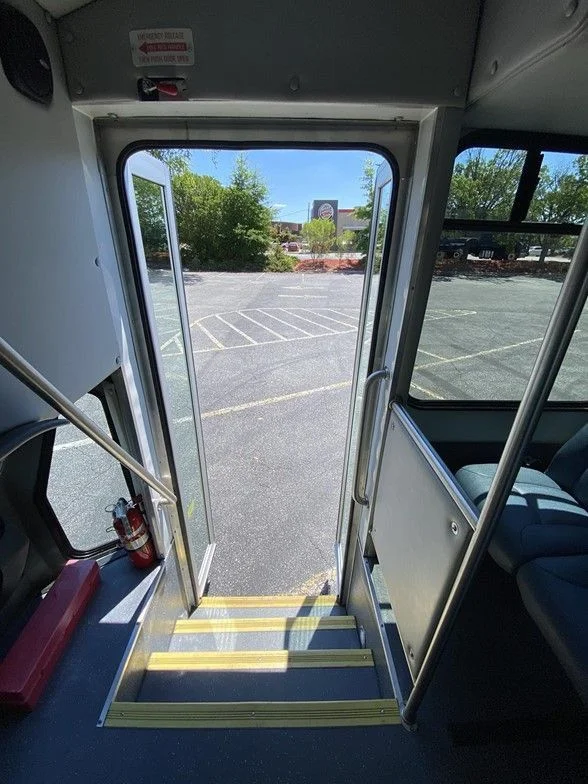 Used 2014 White Ford Handicap Accesible image 47
