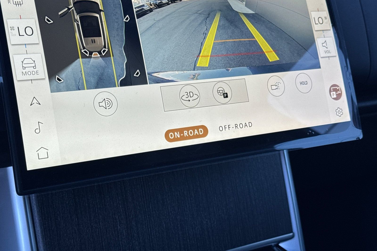 New 2026 Carpathian Grey Land Rover SE image 24