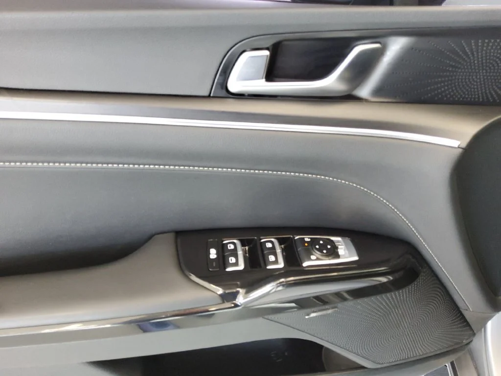 Certified Used 2025 Gray Kia GT-Line image 12