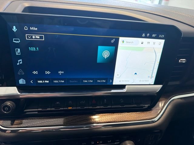 Used 2023 Summit White Chevrolet RST image 17