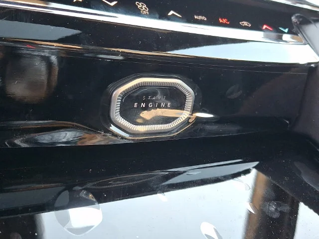 New 2027 Black Jeep Summit image 18