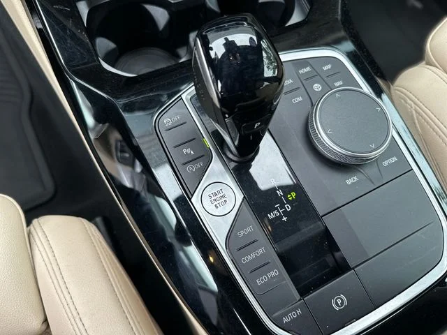 Used 2022 Blue BMW sDrive30i image 21