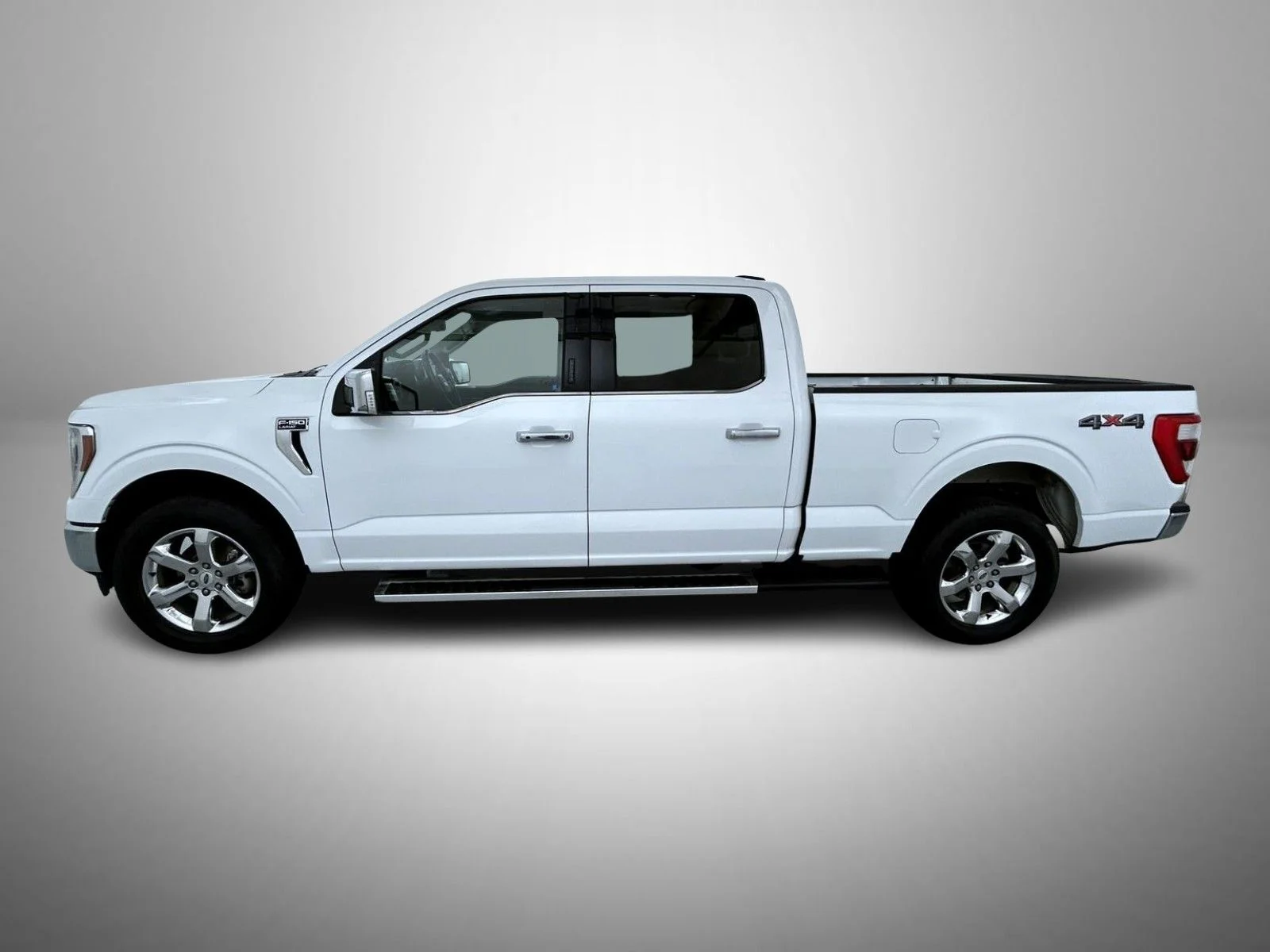 Used 2022 White Ford Lariat image 8