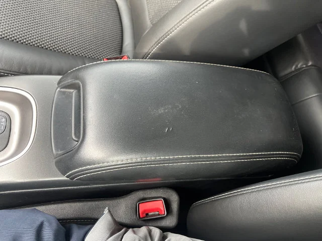 Used 2018 White Dodge Crossroad image 15
