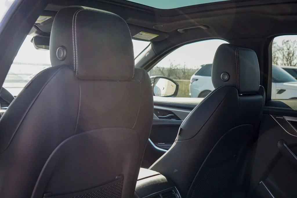 2026 Jaguar F-Pace R-Dynamic S - Photo 26