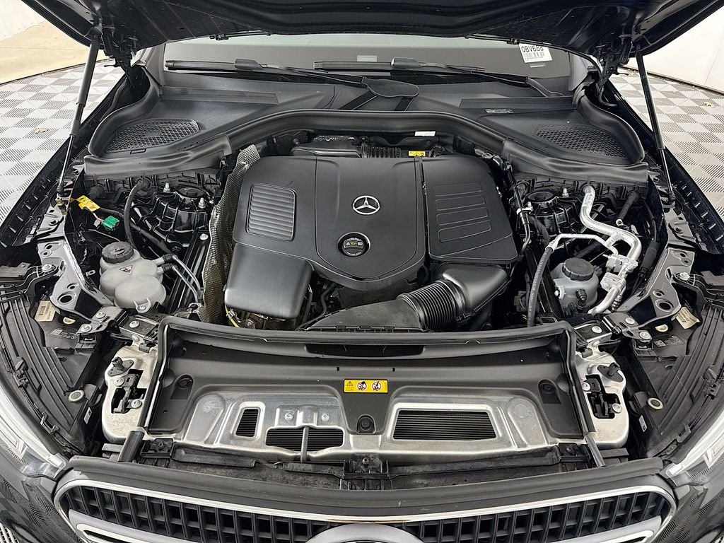 Used 2025 Black Mercedes-Benz GLC 350e image 29