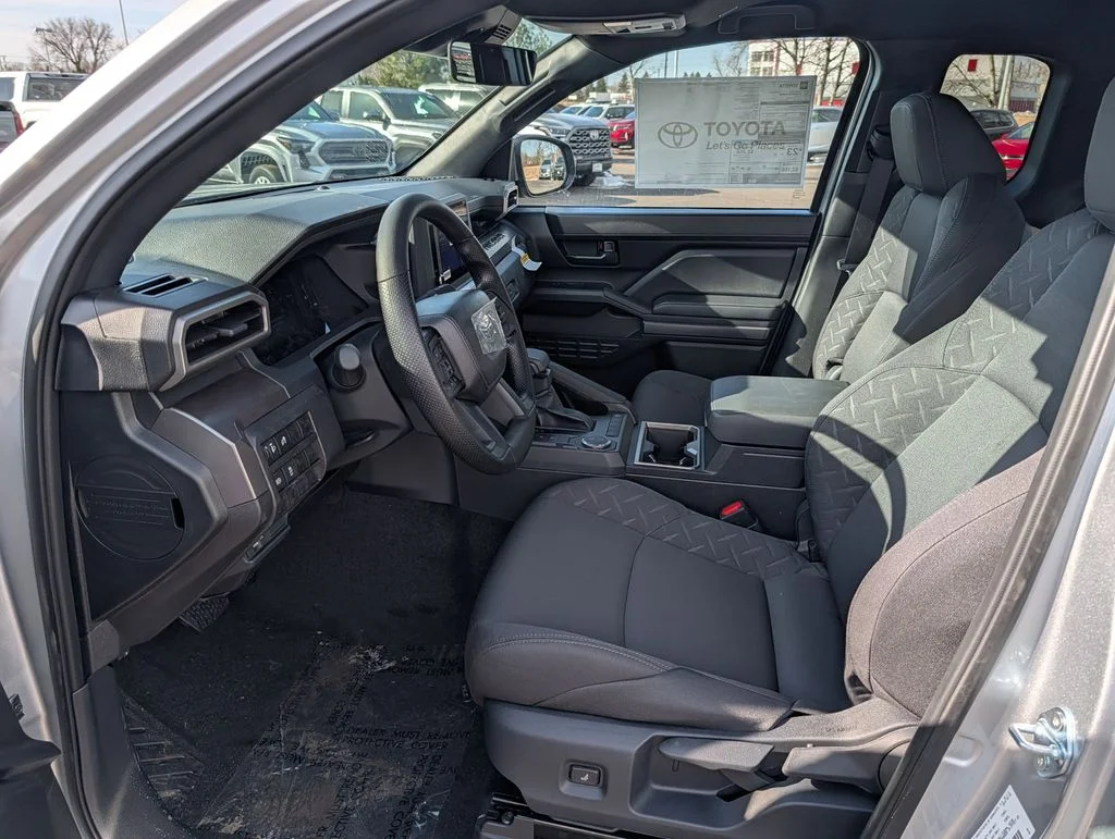2026 Toyota Tacoma SR5 - Photo 6