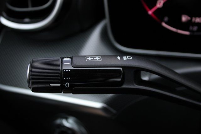 2025 Mercedes-Benz C-Class Sedan C 300 - Photo 18