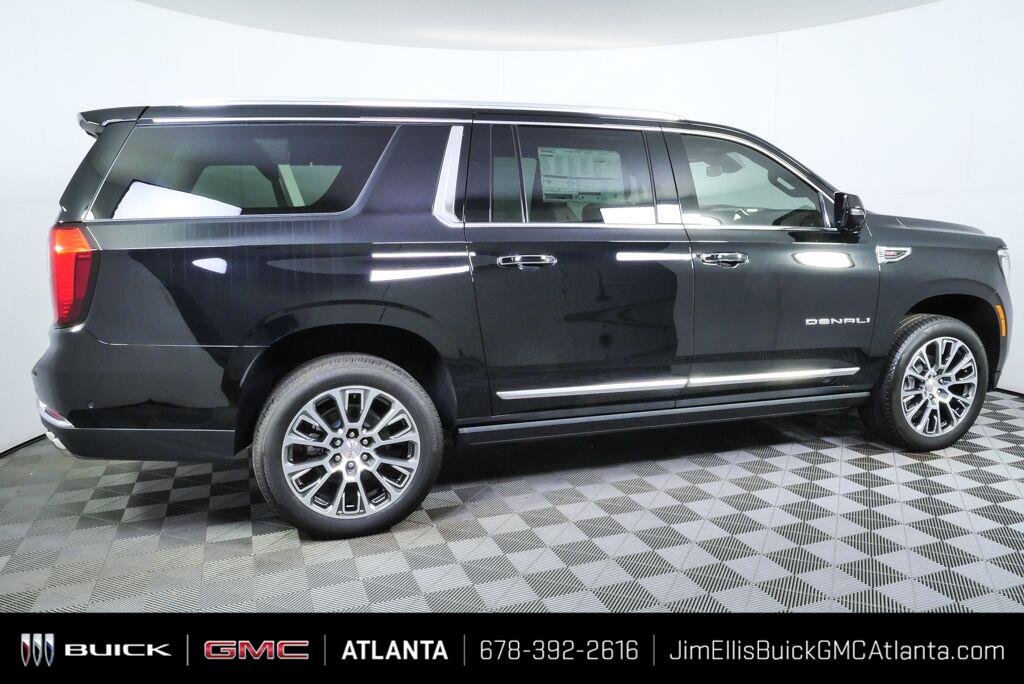 2026 GMC Yukon XL Denali - Photo 12