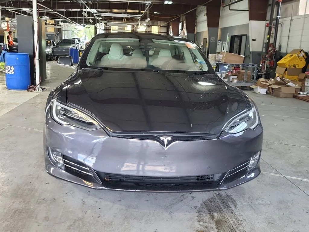 Used 2018 Tesla Model S 75D with VIN 5YJSA1E26JF267555 for sale in Miami, FL
