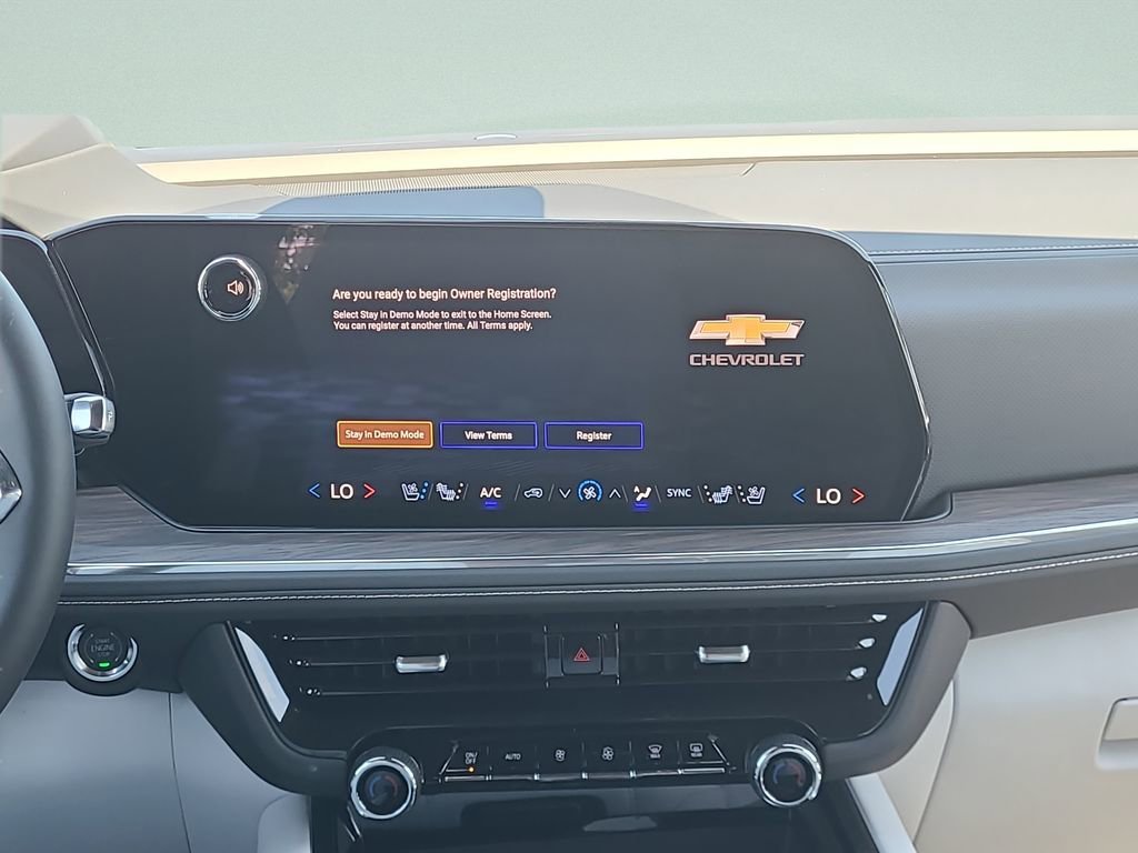 2026 Chevrolet Suburban Premier - Photo 14
