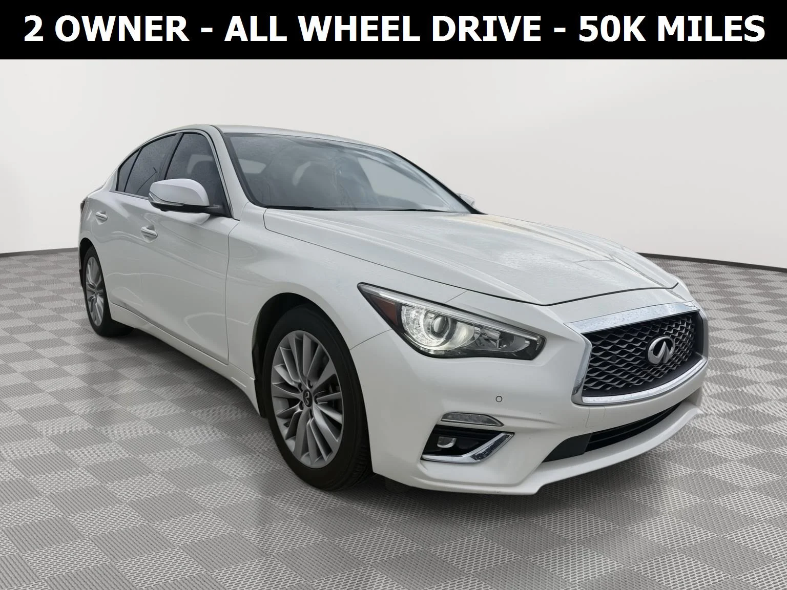 2022 INFINITI Q50 LUXE