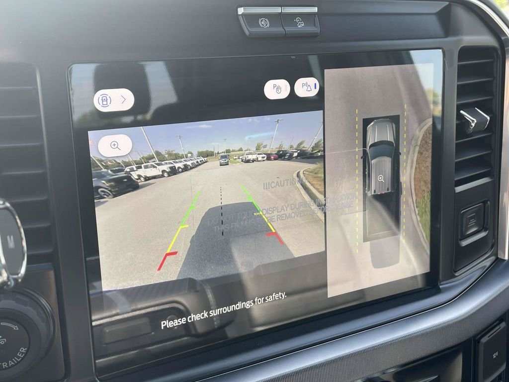 2026 Ford F-350 Super Duty Platinum - Photo 45