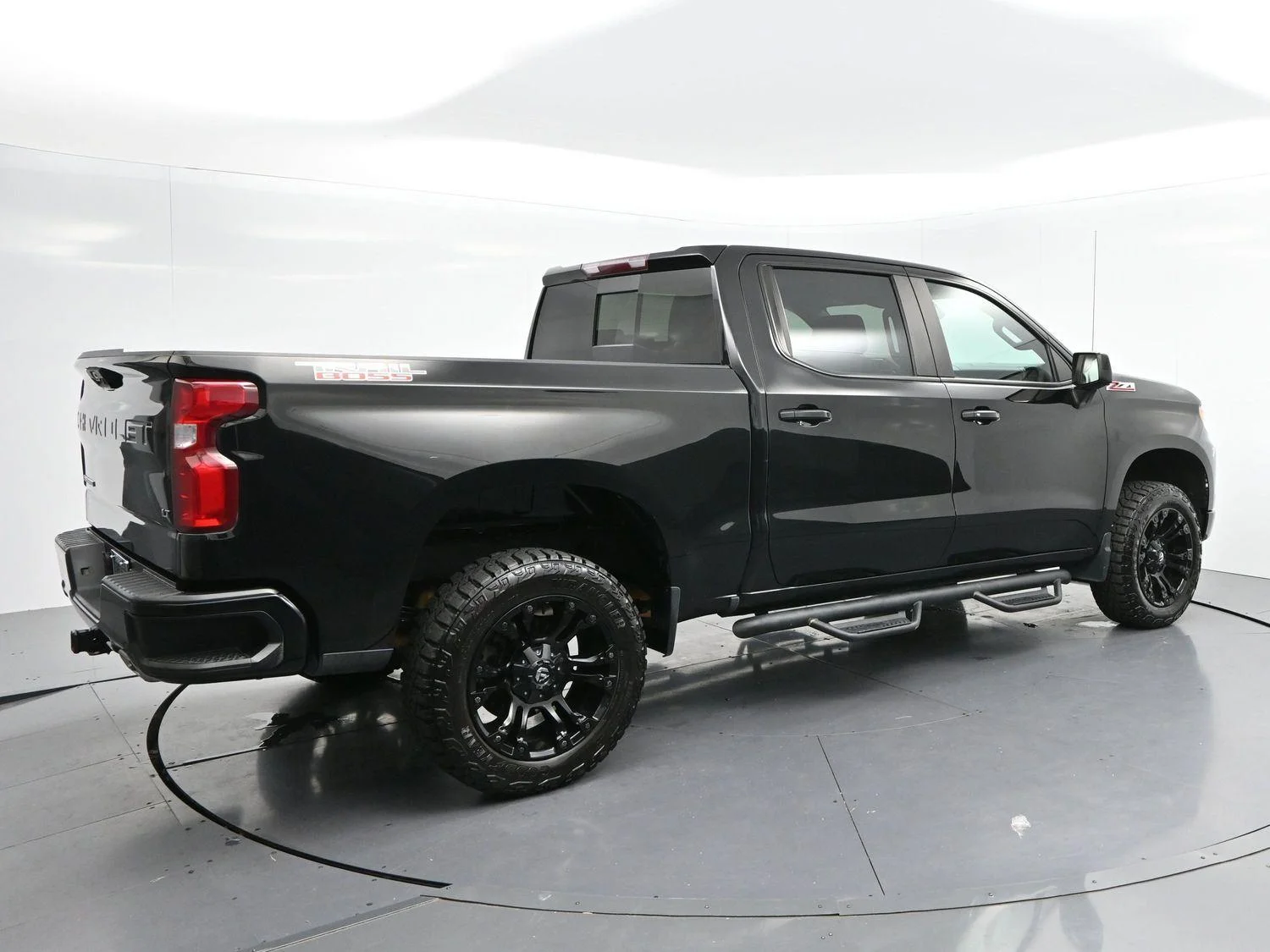 Used 2022 Black Chevrolet LT Trail Boss image 7