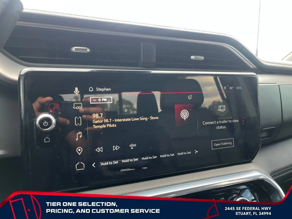 Used 2024 Summit White GMC Denali image 31