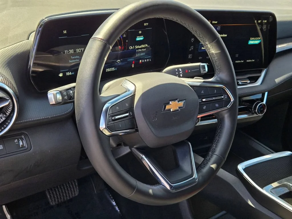 Used 2025 Sterling Gray Metallic Chevrolet LT image 18